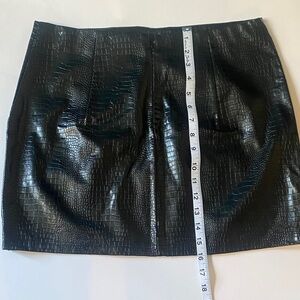 Fashion Nova Black Croc-Embossed Mini Skirt